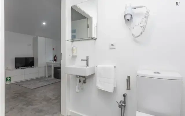 studio near R. do Recreio Artistico - 아베이루 학생 숙소