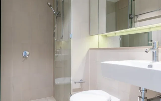 889 Collins Street 3