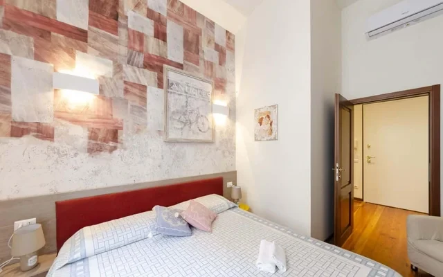 Invitante e centrale appartamento con 2 camere da letto, a pochi passi dalla spiaggia di Rapallo 2