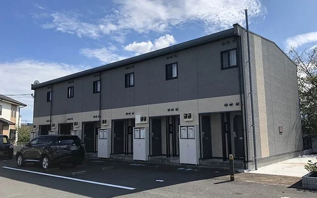 レオパレスこまつしま 0