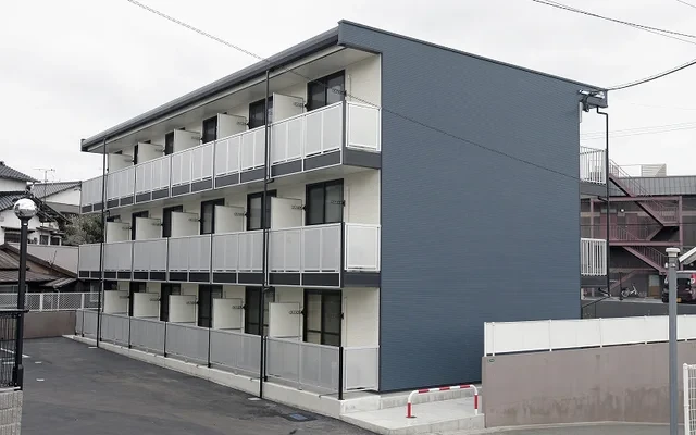 レオパレス川西 0