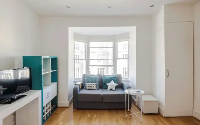 Gloucester Terrace, London, W2 6HP 0