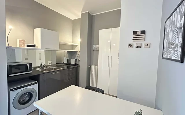Appartamento in Via Antonio Tolomeo Trivulzio, Milano 2