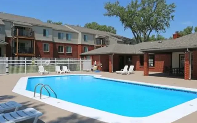 Tall Oaks Apartments 1