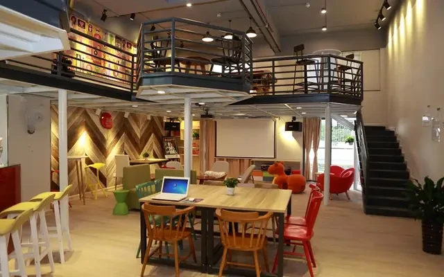 窝趣广州东晓南地铁站轻社区 1