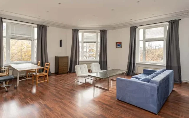 Cool apartment with 1 bedroom for rent in Moabit 0