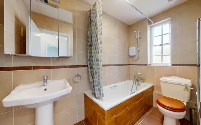 Regency Place 26679# 4