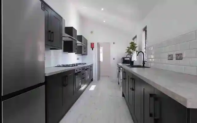 11 Avondale Street 2