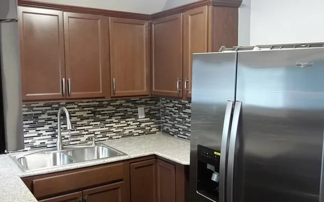 315 Walnut Ave 1