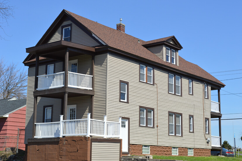 1124-26 East Colvin Street