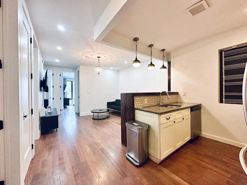 330 Starr Street, Brooklyn 3