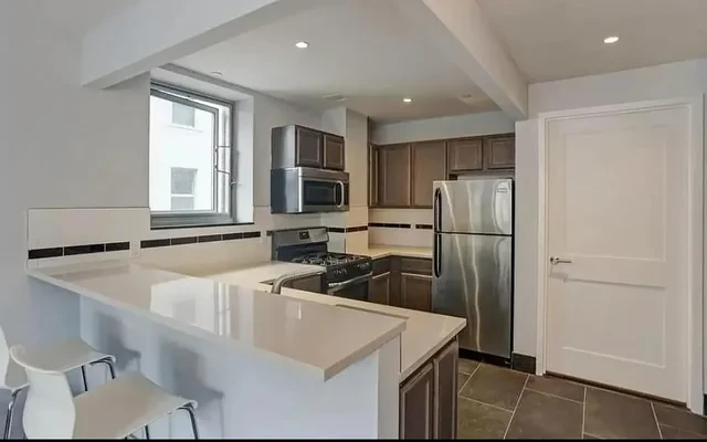 164 Attorney Street 3