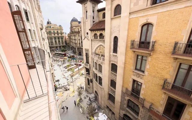 J32 - Carrer de Jonqueres Barcelona 08003 Spain 3