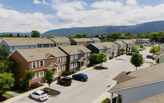 The Villas at Happy Valley - State College student accommodation