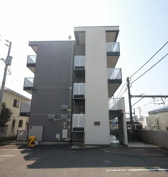レオパレス松山保免
