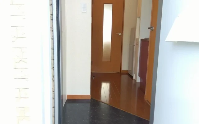 レオパレスクリスマスローズ - 坂出市の学生向け宿泊施設