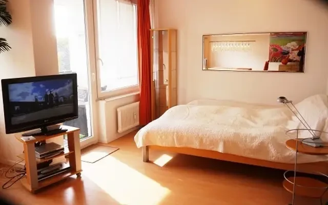 Admirable and bright studio in Charlottenburg 0