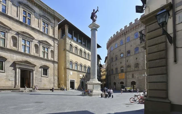 TORNABUONI Large Apartment 0
