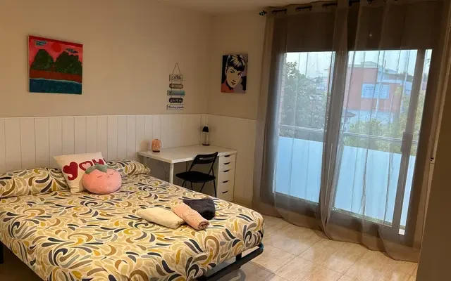 apartment near Carrer de Catalunya 2