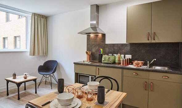5-blackhorse-lane-london-england-e17-6sx-london-BUILDING