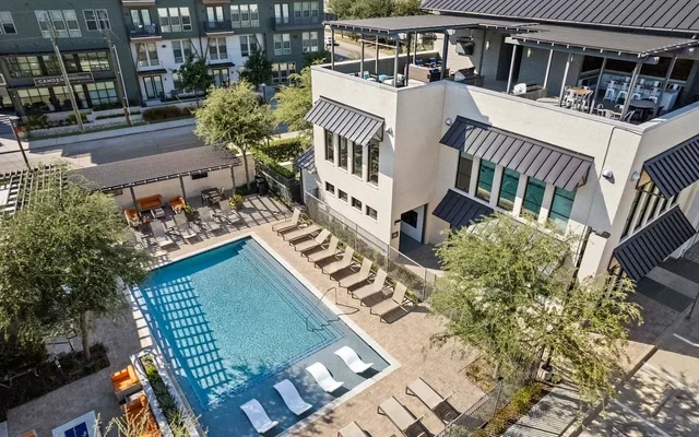 Camden Greenville 4