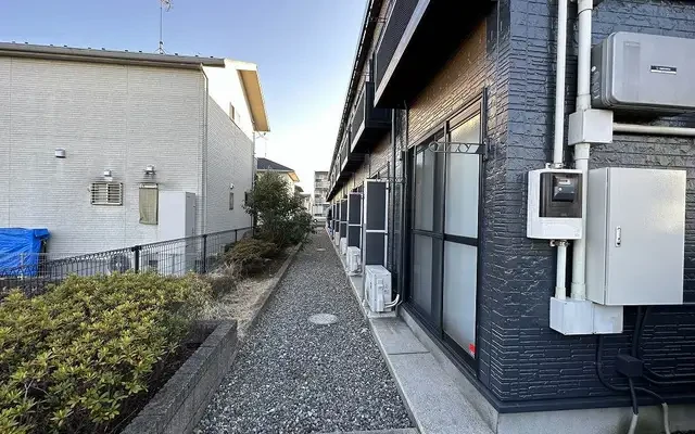 レオパレスアゼリア 1