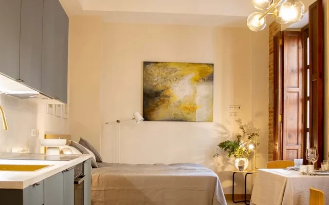 Alquiler de Studio en Santa Creu, 3 1