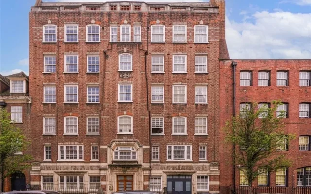 Two-bedroom apartment in Westminster, London 1