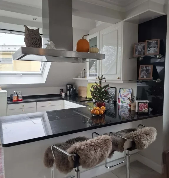 Apartment in Henricistrasse, Essen for 160 m² with 3 bedrooms