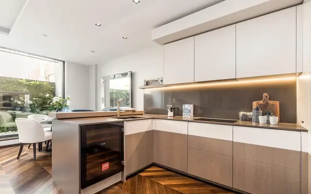 The Colyer, Great Newport Street, London, Covent Garden, WC2H 7JA 2