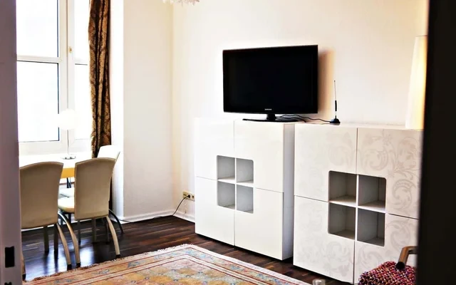 Helle & moderne Wohnung im Grunewald 4