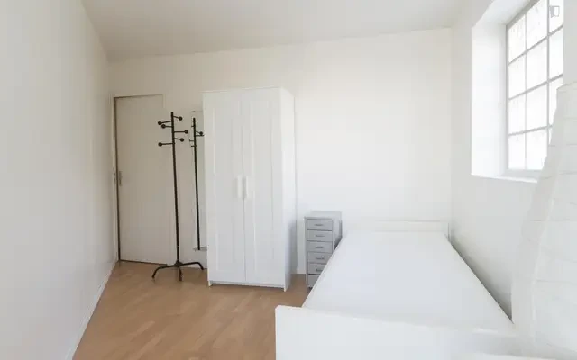 Comfy single bedroom in well-connected Vitry-sur-Seine 0