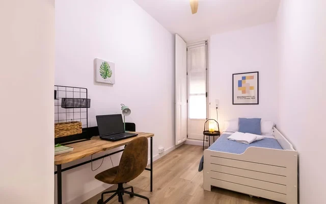 Carrer de Santa Irene Valencia 46002 Spain 0