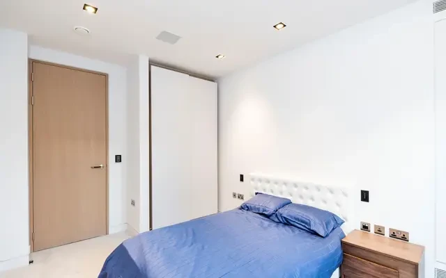 Duchess Walk, London, SE1 2RY 3