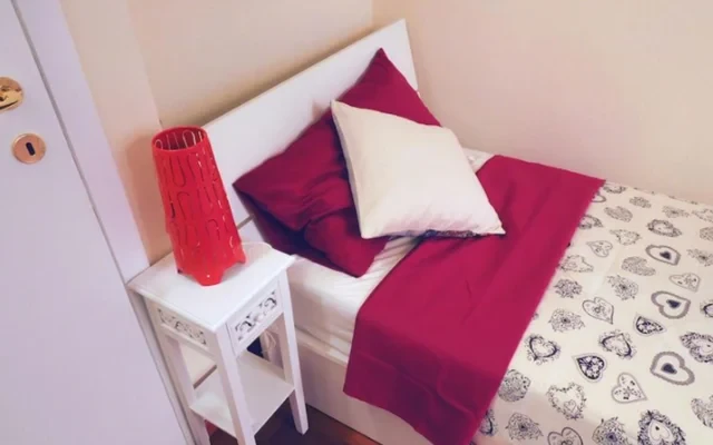 Cosy single bedroom close to Istituto Marangoni 1