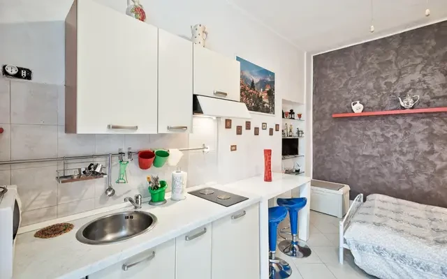 studio near Via Ellero 4