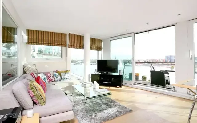 Cinnabar Wharf West 1