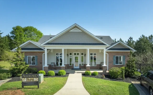 Ashford Park Apartments 0