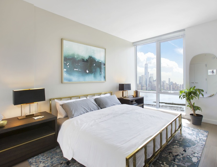 2 Beds 2 Baths