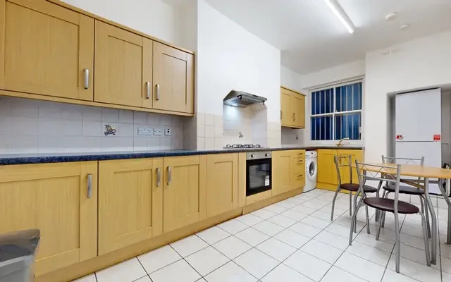 Transept Street 11250# 3