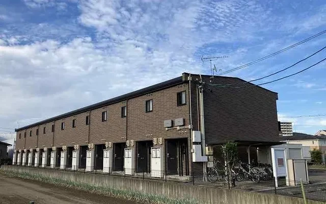 レオパレス岐阜村前 0