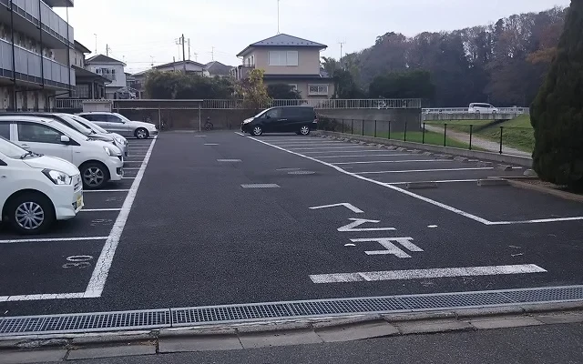 レオパレスバンリュ 1