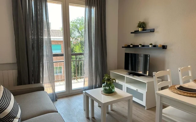 Calle de Escalona, 34 1