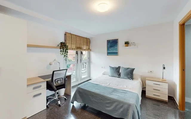 Av. Puerto 81, 2º puerta 10 (4H2B), R2R, VLC 3