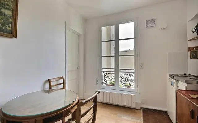 Rue du Bourg-Tibourg 3