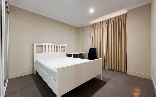 77 Northbourne Ave 3