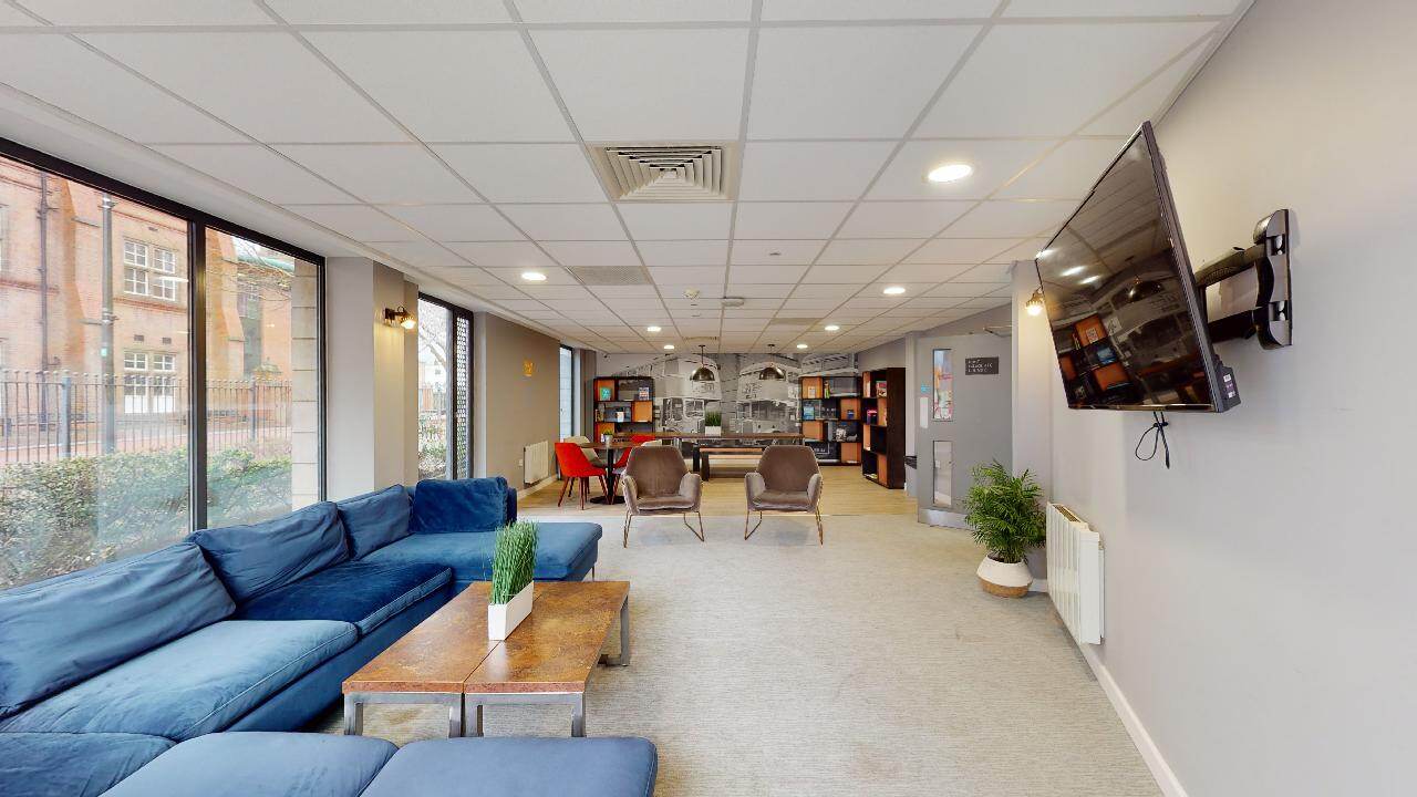 Lumya Leicester 2