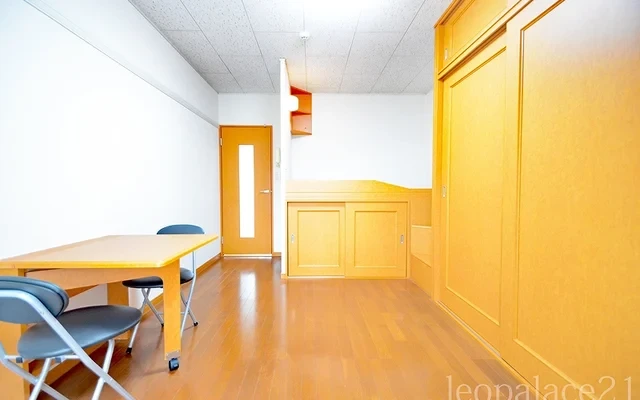 レオパレスＫ＆Ｍ - Yamatokoriyama student accommodation - 105号房间(带独立厨房)