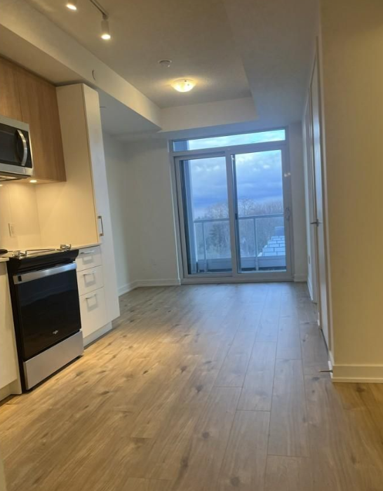 500 Plains Road East 3