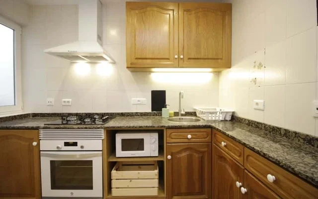 Piso de 4 habitaciones en Ciutat Vella 3